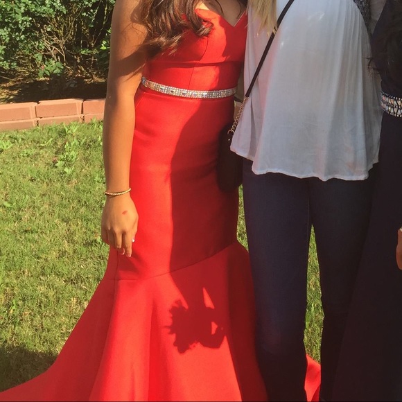 Red mermaid prom dress - Picture 4 of 5